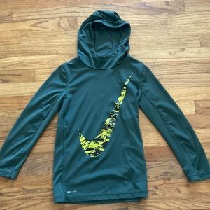 Boys Nike Dri-Fit Hooded Long Sleeve Tee Size Medium